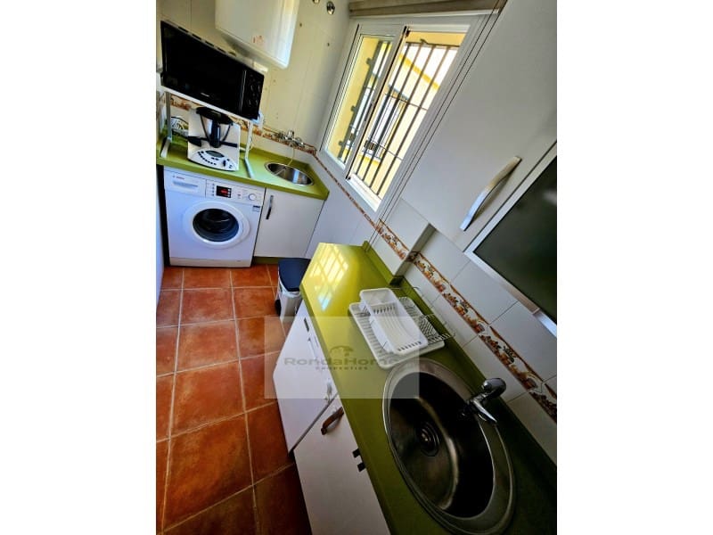 2 bedroom Flat for rent in Malaga city - € 1,300 (Ref: 10051834)