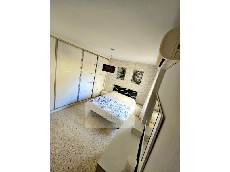 2 bedroom Flat for rent in Malaga city - € 1,300 (Ref: 10051834)