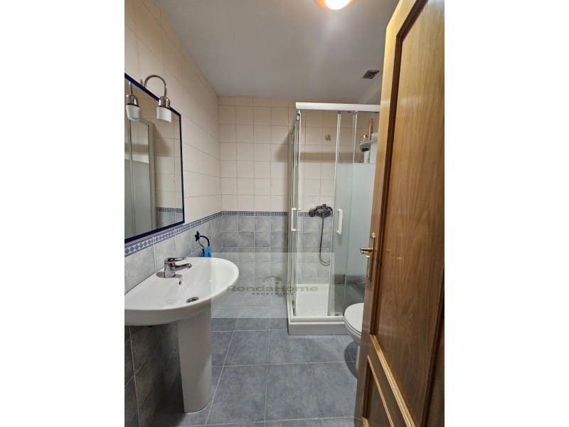 2 bedroom Flat for rent in Malaga city - € 1,300 (Ref: 10051834)