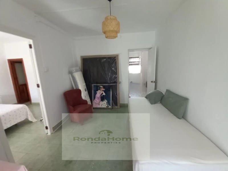 3 Zimmer Apartment zu vermieten in Estepona - 1.500 € (Ref: 10051835)
