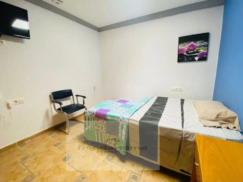 2 bedroom Flat for rent in Torremolinos - € 1,300 (Ref: 10051836)