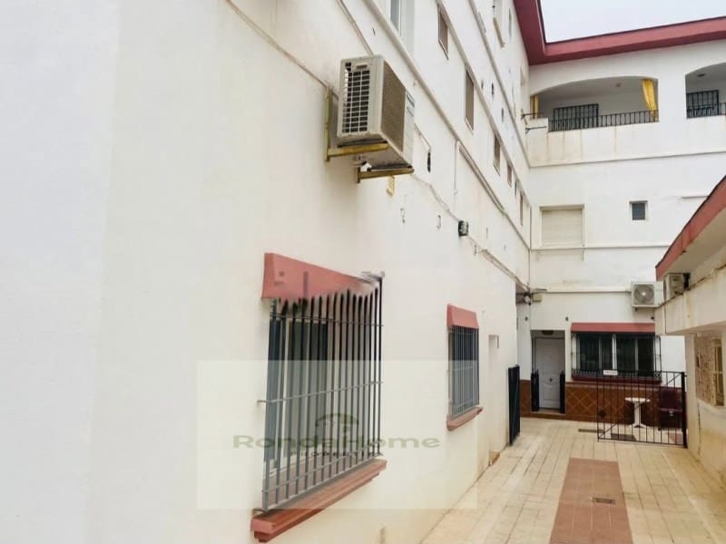 2 bedroom Flat for rent in Torremolinos - € 1,300 (Ref: 10051836)