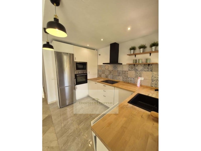 2 sypialnia Mieszkanie na sprzedaż w Nueva Andalucia z garażem - 400 000 € (Ref: 10055165)