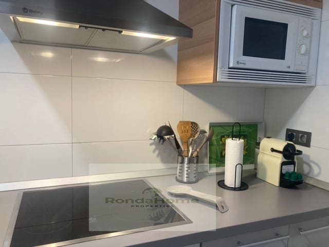 2 Zimmer Wohnung zu vermieten in Almudena, Málaga Stadt mit Pool Garage - 1.300 € (Ref: 10055166)