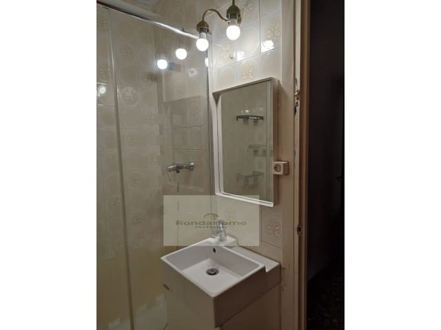 3 sovrum Lägenhet att hyra i El Molinillo, Málaga stad - 1 050 € (Ref: 10072564)