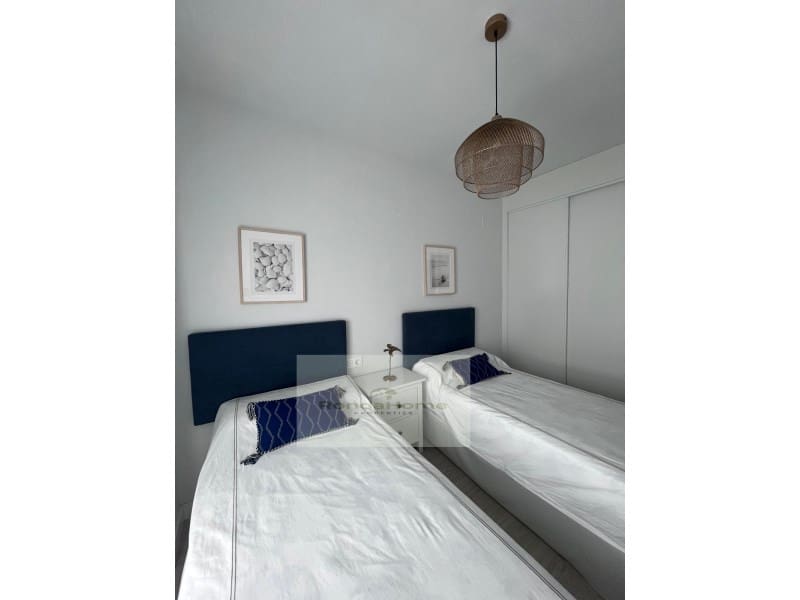 3 soveværelse Lejlighed til leje i Torre del Mar med swimmingpool garage - € 1.200 (Ref: 10078118)