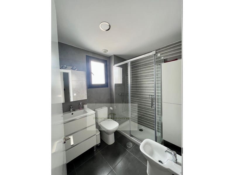 3 soveværelse Lejlighed til leje i Torre del Mar med swimmingpool garage - € 1.200 (Ref: 10078118)