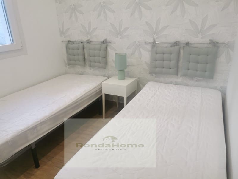 Piso de 2 habitaciones en Málaga ciudad en alquiler - 1.400 € (Ref: 10078119)