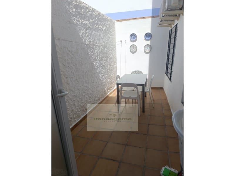 Piso de 2 habitaciones en Málaga ciudad en alquiler - 1.400 € (Ref: 10078119)