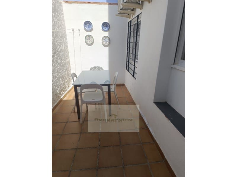 Piso de 2 habitaciones en Málaga ciudad en alquiler - 1.400 € (Ref: 10078119)