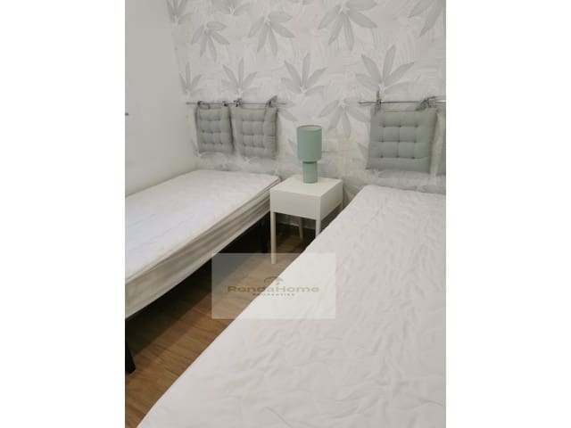 Piso de 2 habitaciones en Pedregalejo, Málaga ciudad en alquiler - 1.400 € (Ref: 10078119)