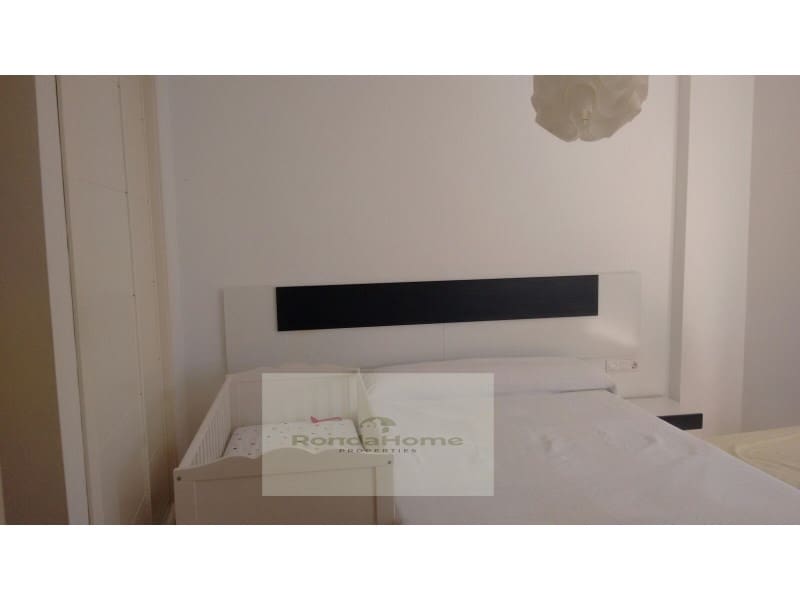 3 sypialnia Mieszkanie do wynajęcia w Mijas z basenem garażem - 1 200 € (Ref: 10081035)