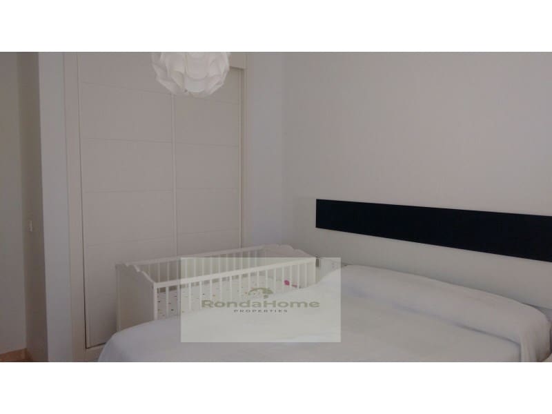 3 sypialnia Mieszkanie do wynajęcia w Mijas z basenem garażem - 1 200 € (Ref: 10081035)
