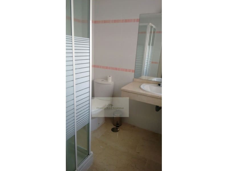 3 sypialnia Mieszkanie do wynajęcia w Mijas z basenem garażem - 1 200 € (Ref: 10081035)
