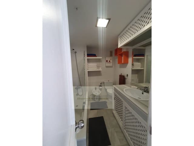 Wohnung zu vermieten in Puerto Marina, Benalmádena - 950 € (Ref: 10089485)