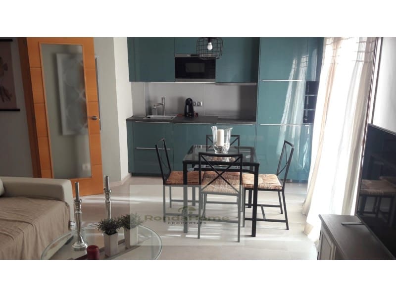2 makuuhuone Asunto vuokrattavana paikassa Fuengirola mukana 
autotalli - 1 300 € (Ref: 10089487)