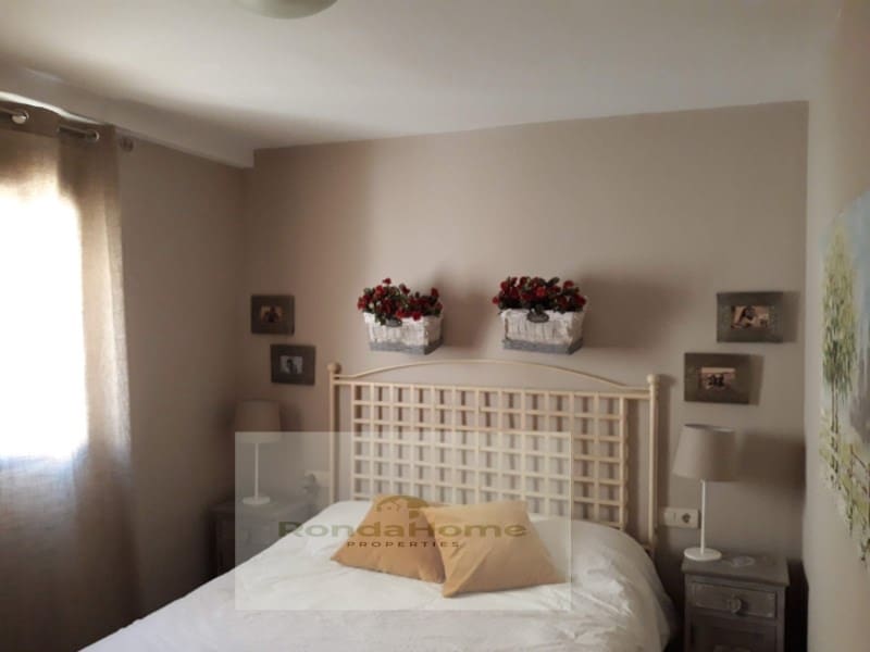 2 makuuhuone Asunto vuokrattavana paikassa Fuengirola mukana 
autotalli - 1 300 € (Ref: 10089487)