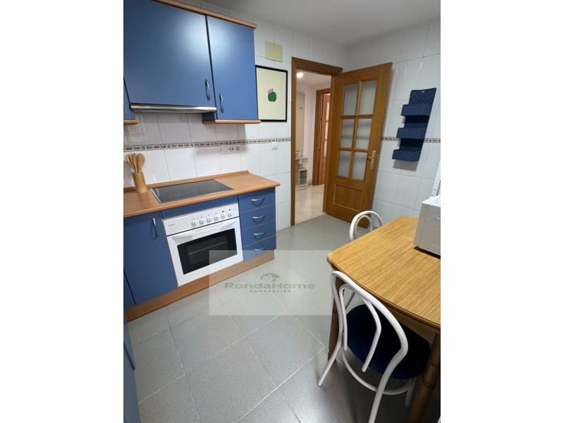 3 camera da letto Appartamento da affittare in Malaga citta con garage - 1.300 € (Rif: 10094459)