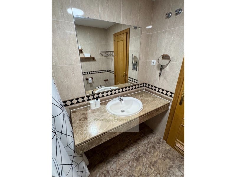 3 camera da letto Appartamento da affittare in Malaga citta con garage - 1.300 € (Rif: 10094459)