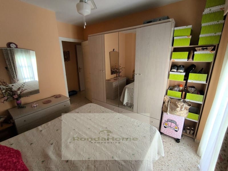 2 bedroom Flat for rent in Manilva with pool garage - € 1,100 (Ref: 10094460)