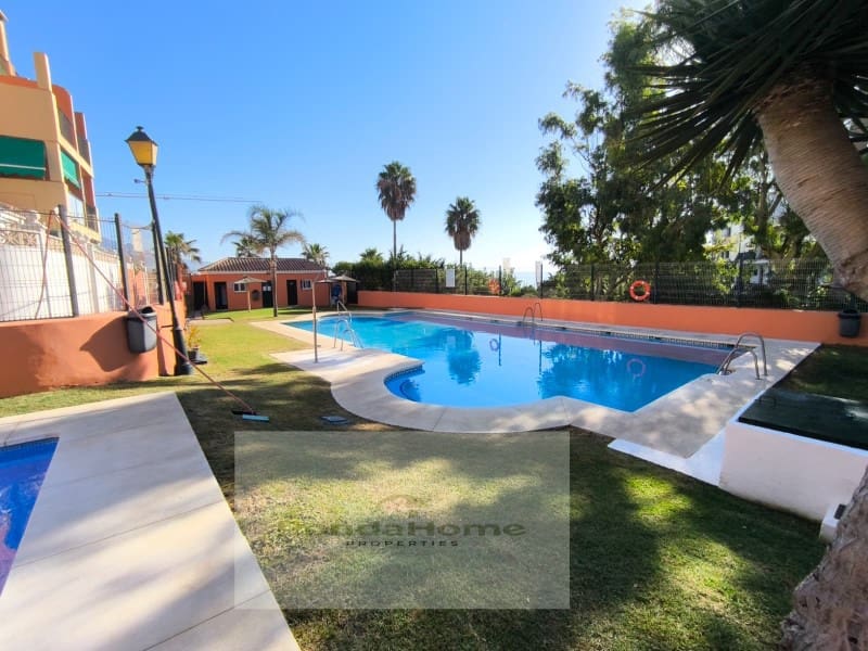 2 bedroom Flat for rent in Manilva with pool garage - € 1,100 (Ref: 10094460)