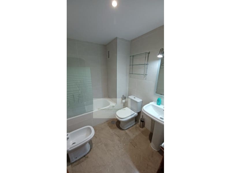 2 bedroom Flat for rent in Torremolinos with pool - € 1,350 (Ref: 10109609)