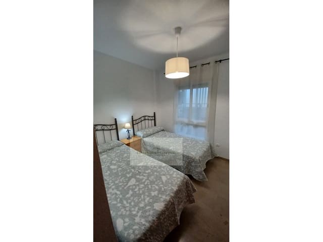 2 slaapkamer Flat te huur in Torremolinos met zwembad - € 1.350 (Ref: 10109609)