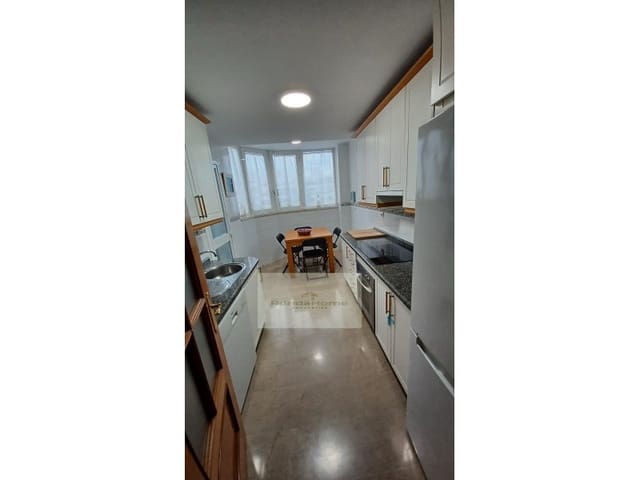 2 slaapkamer Flat te huur in Torremolinos met zwembad - € 1.350 (Ref: 10109609)