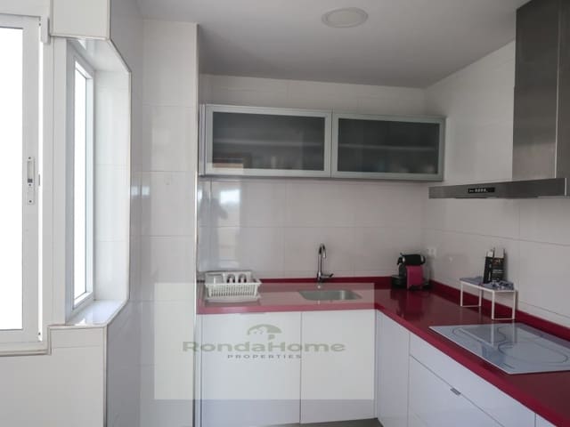 3 sovrum Lägenhet att hyra i Torremolinos med pool garage - 1 800 € (Ref: 10131654)