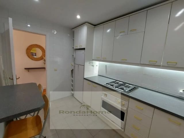 2 bedroom Flat for rent in Cerrado de Calderon, Málaga city - € 1,500 (Ref: 10139661)