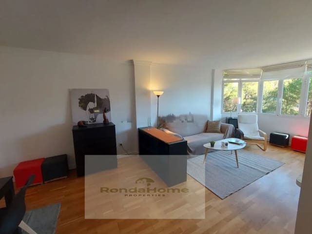 2 bedroom Flat for rent in Cerrado de Calderon, Málaga city - € 1,500 (Ref: 10139661)