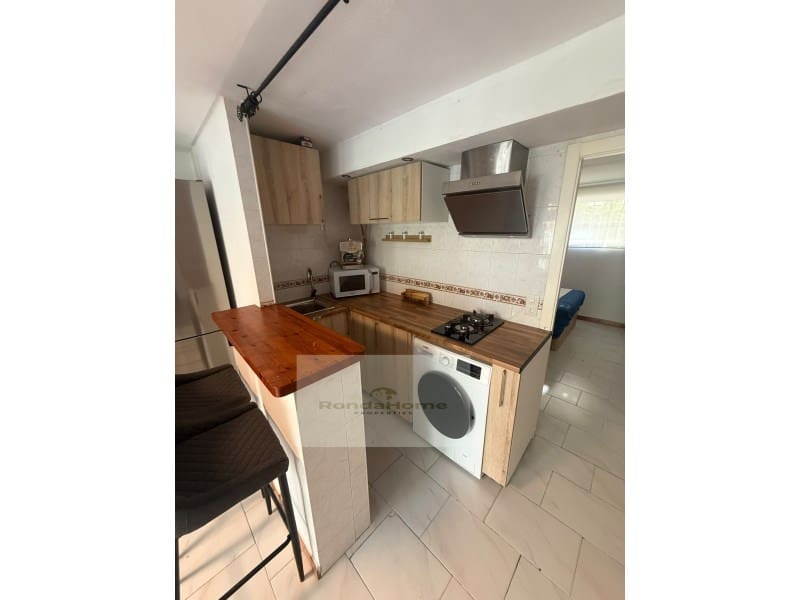 1 makuuhuone Asunto vuokrattavana paikassa Fuengirola - 1 200 € (Ref: 10139662)