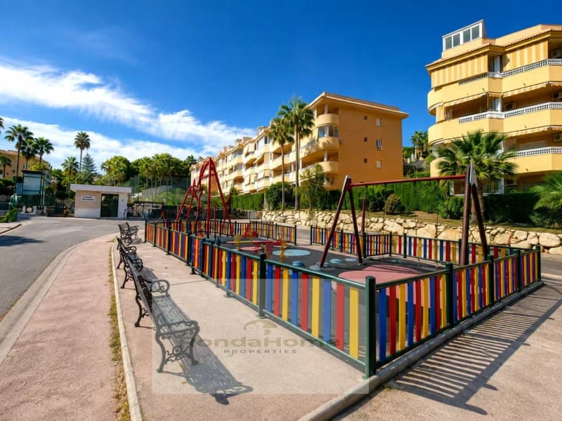 2 bedroom Flat for rent in Fuengirola with garage - € 1,300 (Ref: 10146987)