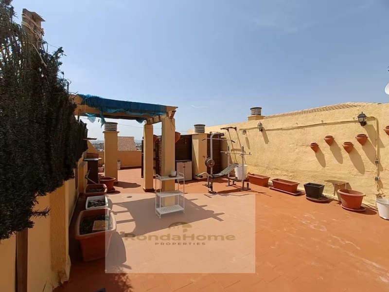 2 bedroom Flat for rent in Fuengirola with garage - € 1,300 (Ref: 10146987)