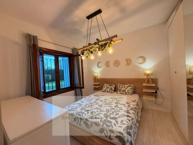2 soveværelse Lejlighed til leje i El Paraiso, Estepona med swimmingpool - € 1.500 (Ref: 10157661)