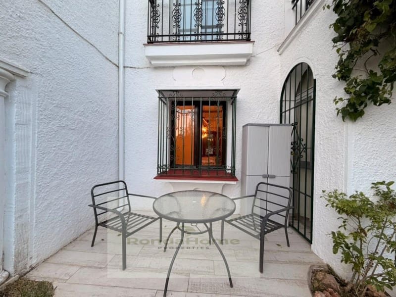 2 soveværelse Lejlighed til leje i El Paraiso med swimmingpool - € 1.500 (Ref: 10157661)