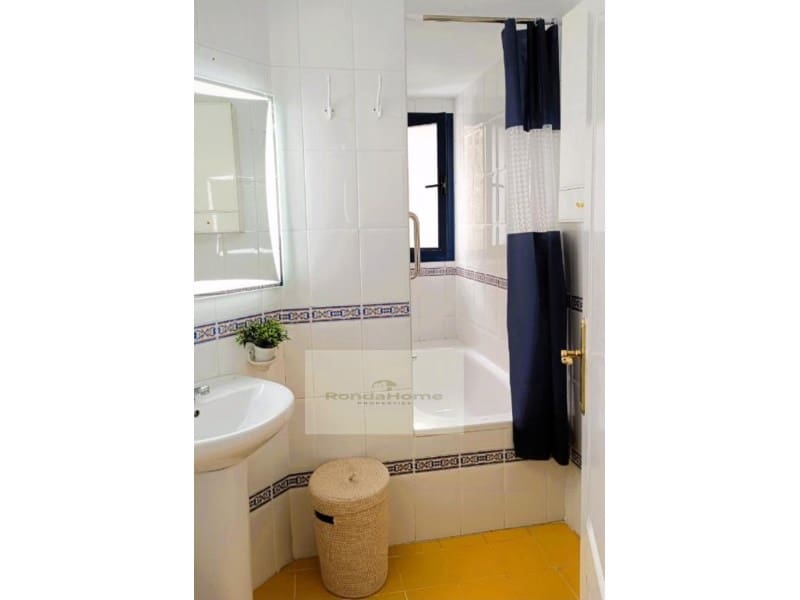 2 bedroom Flat for rent in Torremolinos with pool garage - € 1,150 (Ref: 10163096)