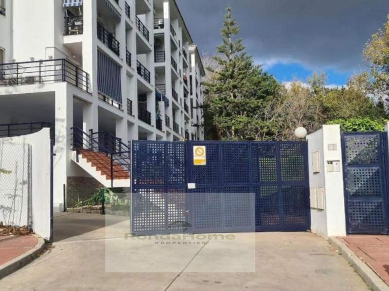 2 bedroom Flat for rent in Torremolinos with pool garage - € 1,150 (Ref: 10163096)