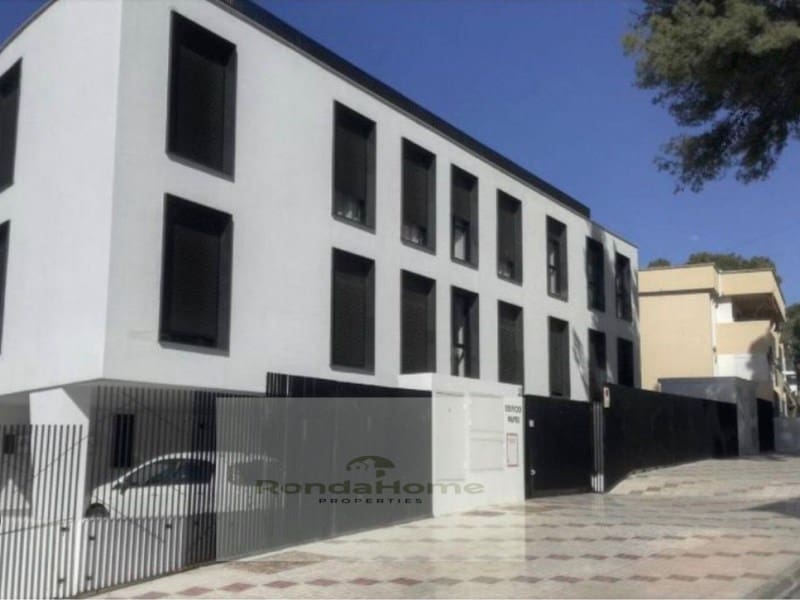 1 bedroom Flat for rent in Torremolinos with pool garage - € 1,000 (Ref: 10163097)