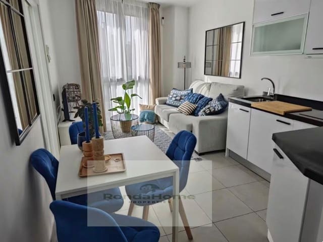 1 soveværelse Lejlighed til leje i Torremolinos med swimmingpool garage - € 1.000 (Ref: 10163097)
