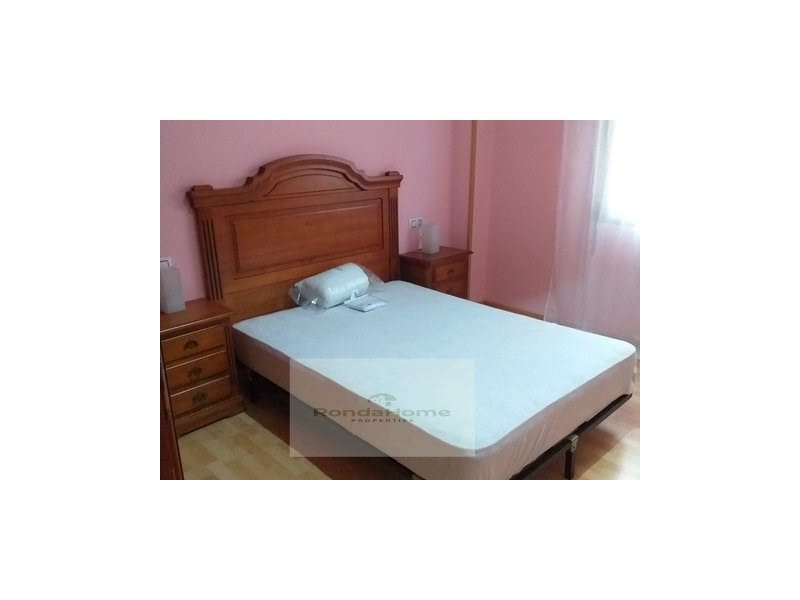 3 makuuhuone Asunto vuokrattavana paikassa Malaga kaupunki - 1 100 € (Ref: 10164887)
