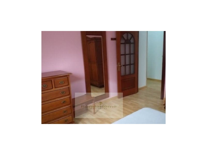 3 makuuhuone Asunto vuokrattavana paikassa Malaga kaupunki - 1 100 € (Ref: 10164887)