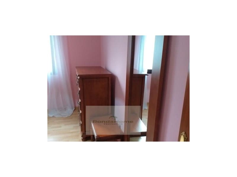 3 makuuhuone Asunto vuokrattavana paikassa Malaga kaupunki - 1 100 € (Ref: 10164887)