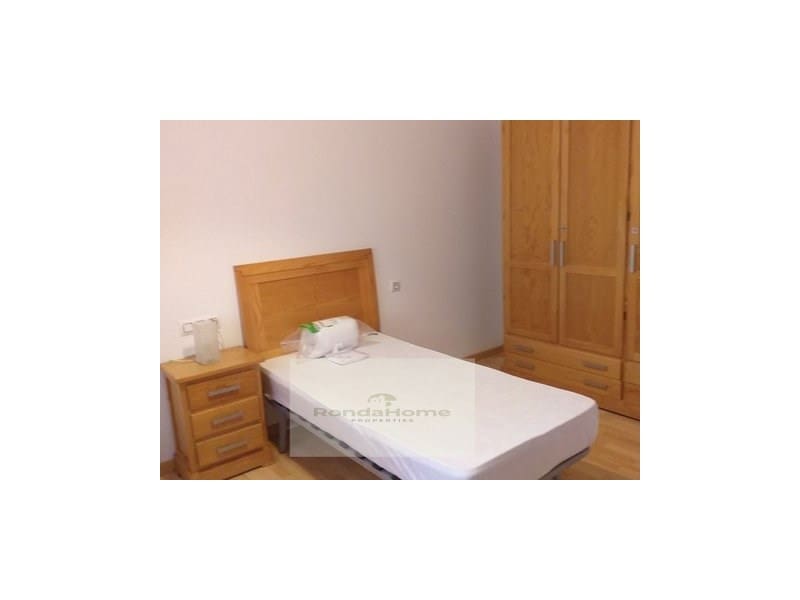 3 makuuhuone Asunto vuokrattavana paikassa Malaga kaupunki - 1 100 € (Ref: 10164887)
