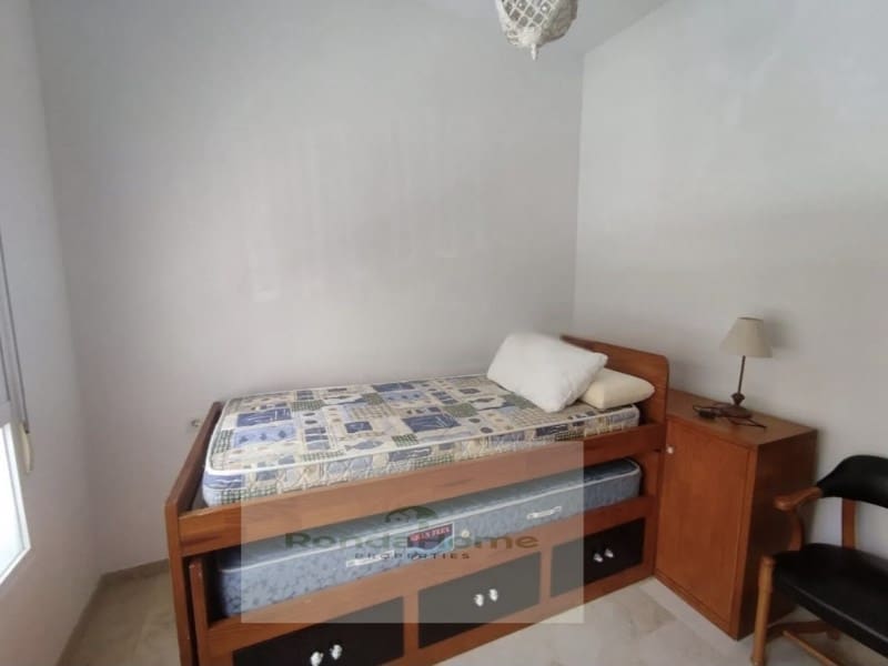 2 quarto Apartamento para arrendar em Malaga cidade com garagem - 1 300 € (Ref: 10175132)