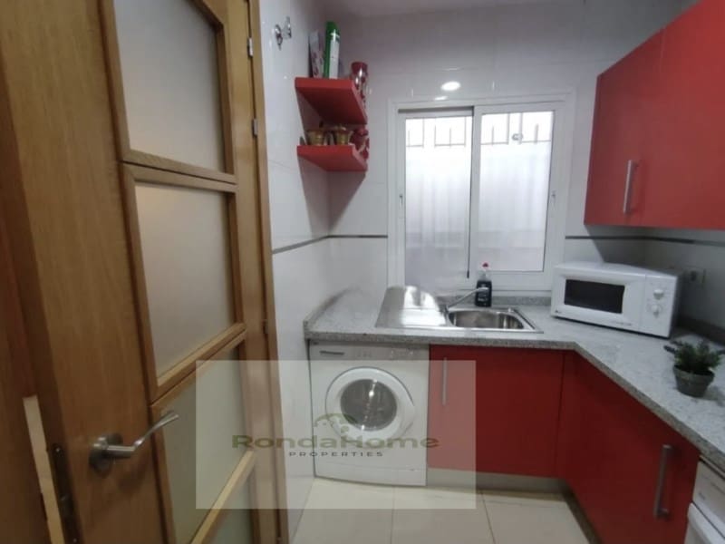 2 quarto Apartamento para arrendar em Malaga cidade com garagem - 1 300 € (Ref: 10175132)