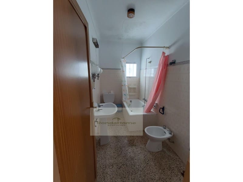 2 slaapkamer Huis te koop in Benaojan - € 42.000 (Ref: 9082000)