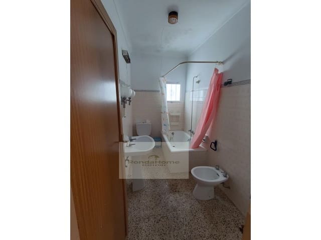 2 slaapkamer Huis te koop in Benaoján - € 42.000 (Ref: 9082000)