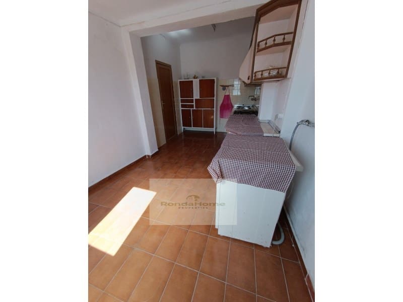 2 slaapkamer Huis te koop in Benaojan - € 42.000 (Ref: 9082000)