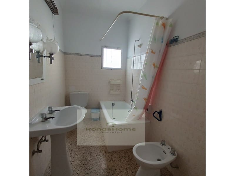 2 slaapkamer Huis te koop in Benaojan - € 42.000 (Ref: 9082000)